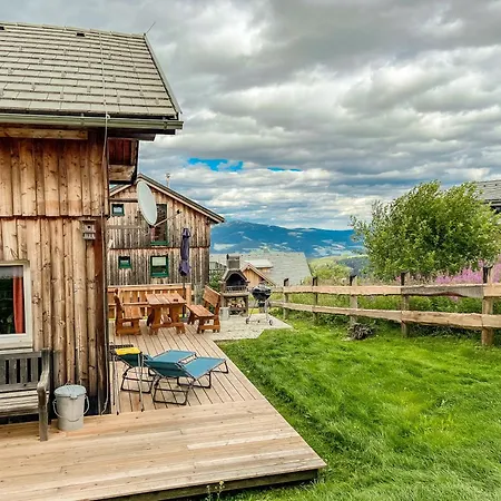 1a Nest - Grillen, Wandern, Panorama Sauna! شاليه