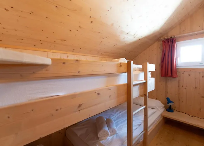 1a Nest - Grillen, Wandern, Panorama Sauna! בקתה *